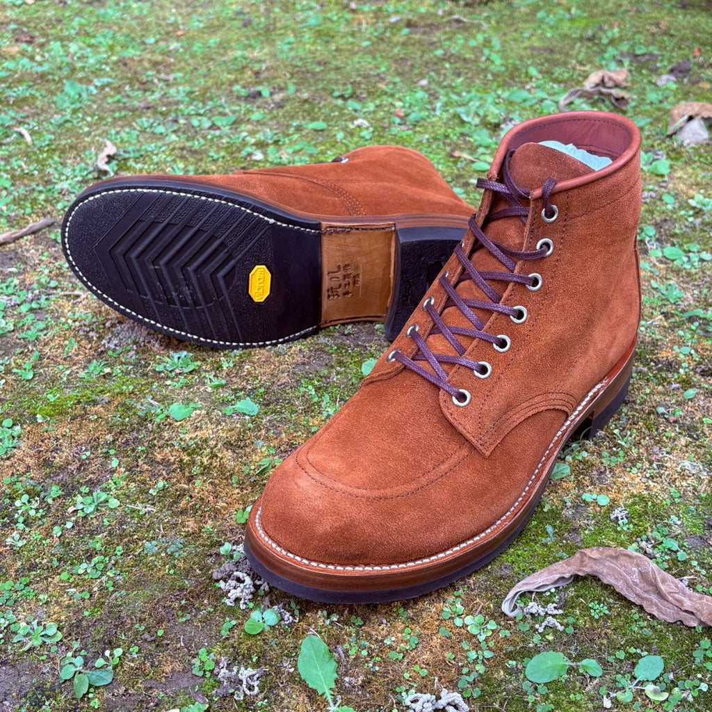 1005 Rugged Indy Boots / Standard Roughout Cowhide