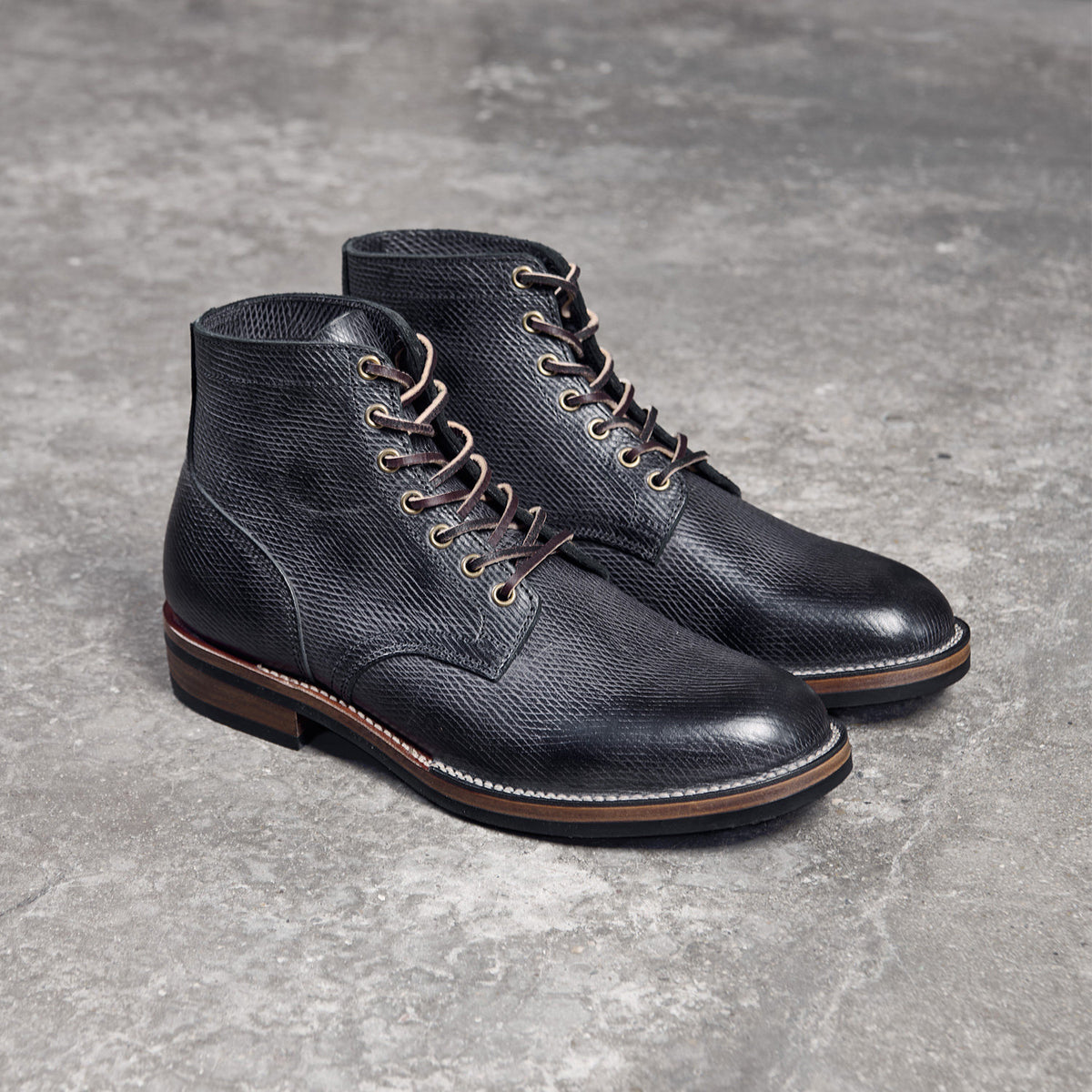 39001 Service Boots / Domestic Proprietary Hatch Grain Cowhide MTO