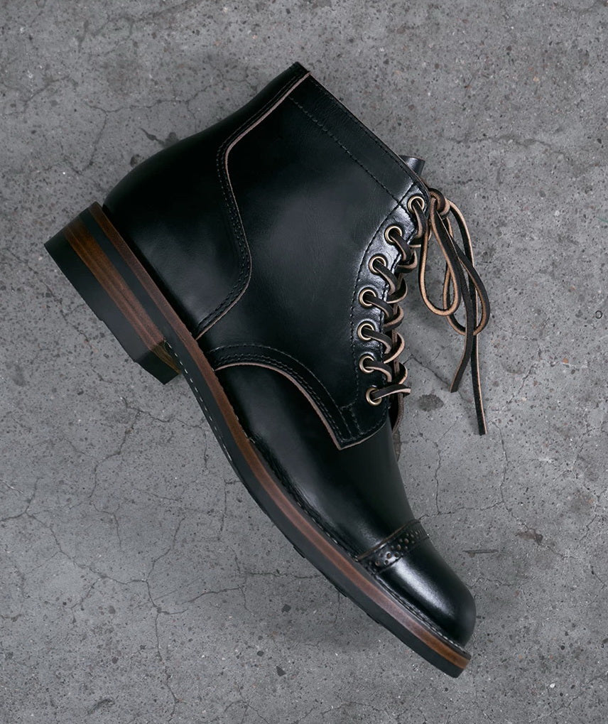 39002 Service Boots / Domestic Semi Veg-tanned Teacore Cowhide MTO