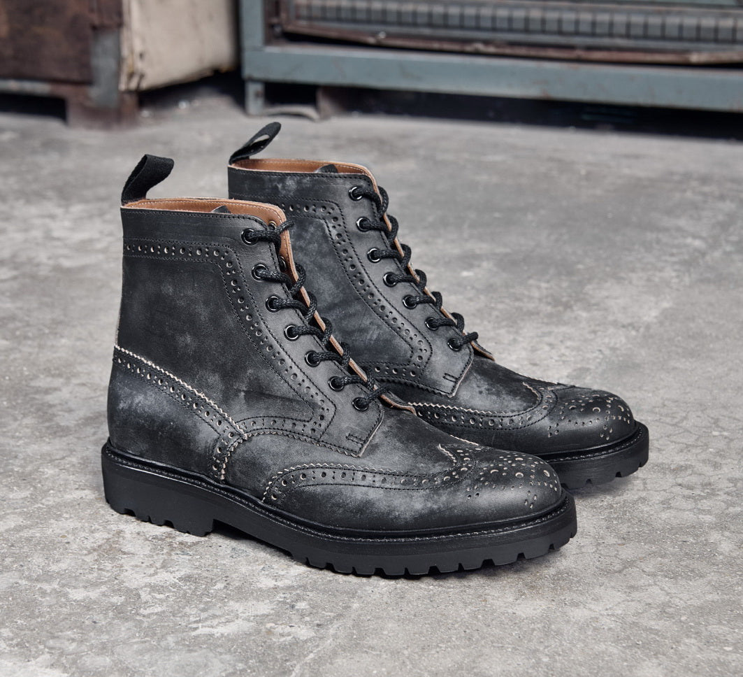 UK04 Brogue Country Boots / French Haas Heavy Waxed Teacore Calfskin MTO